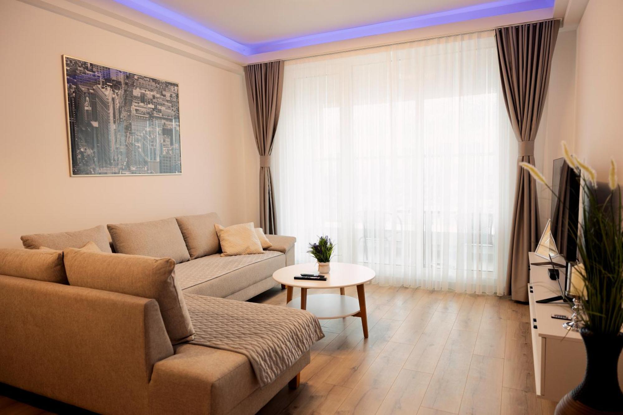 33Rd Floor Twin Apartments In Cevahir Sky City Complex With Pool, Spa, Fitness And Parking Included In Price Skopje Exterior foto