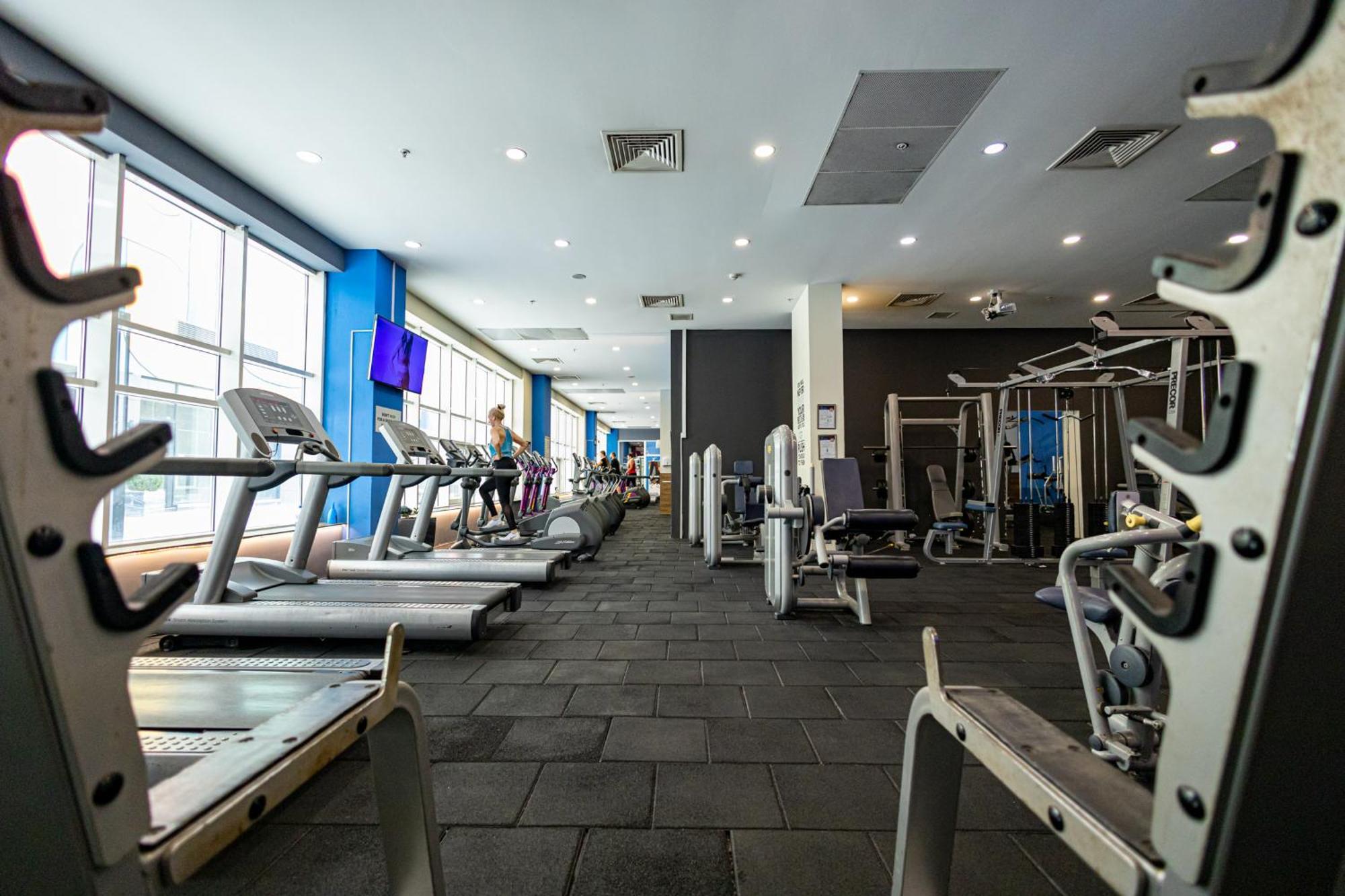33Rd Floor Twin Apartments In Cevahir Sky City Complex With Pool, Spa, Fitness And Parking Included In Price Skopje Exterior foto